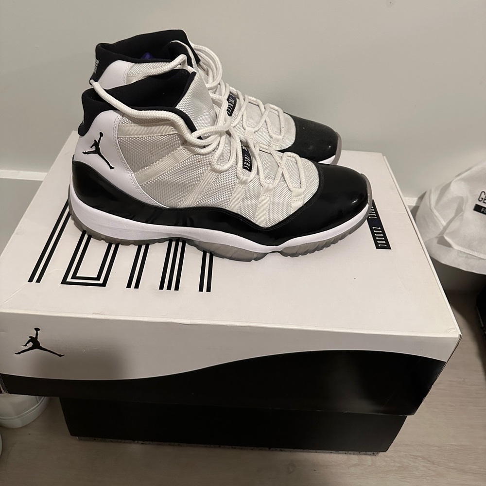 NIB Auth. Air Jordan 11 Xi retro concord black white mens sneakers 13